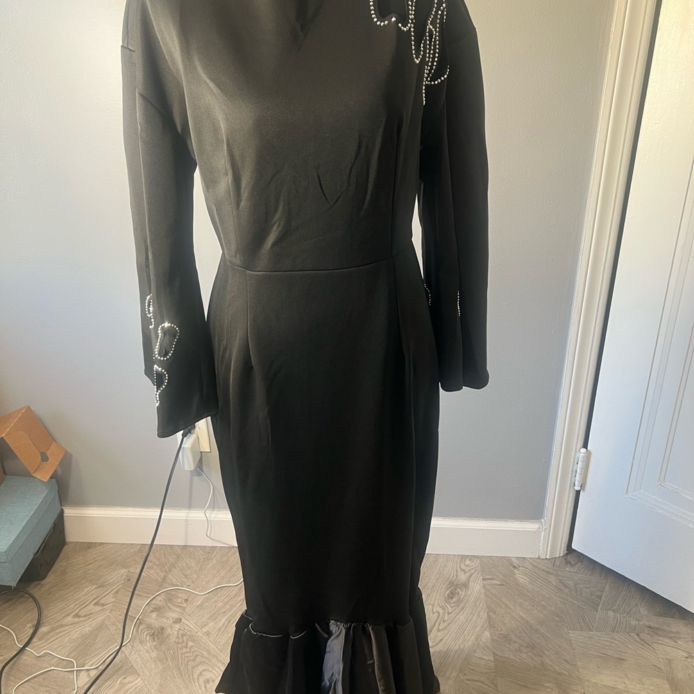 Elegant Black Long Sleeve Dress